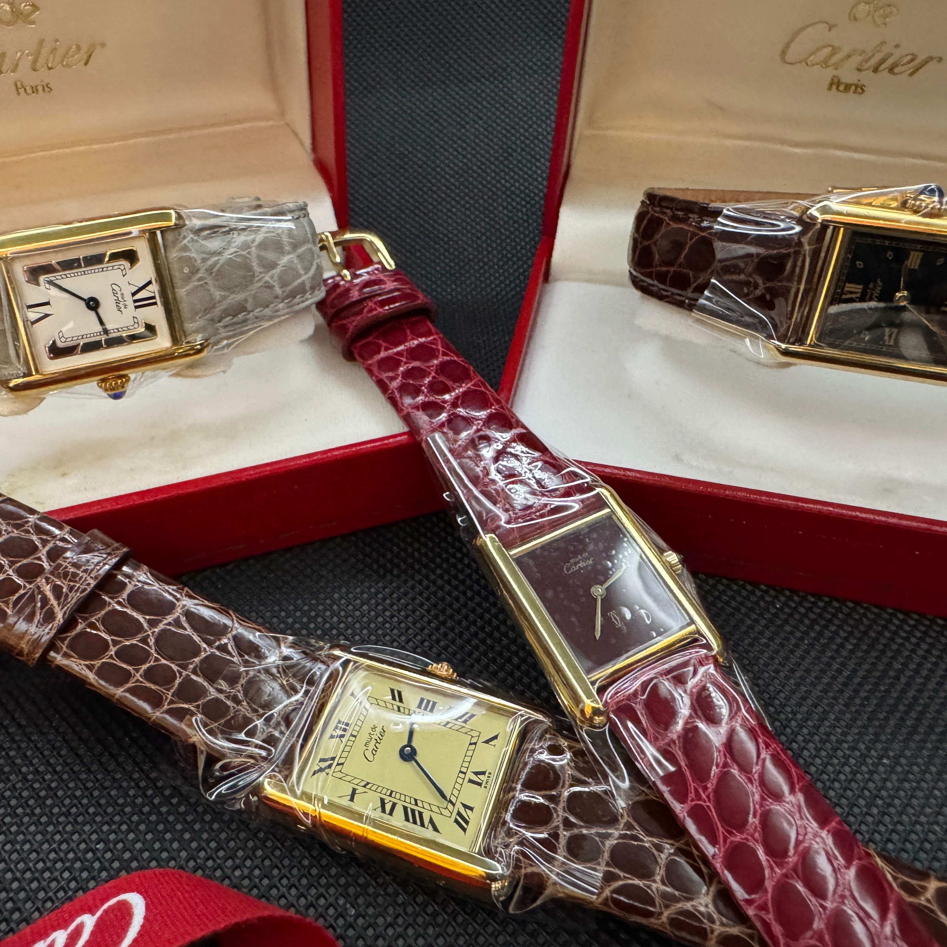 Cartier TANK カルティエ タンクシリーズ入荷しました。