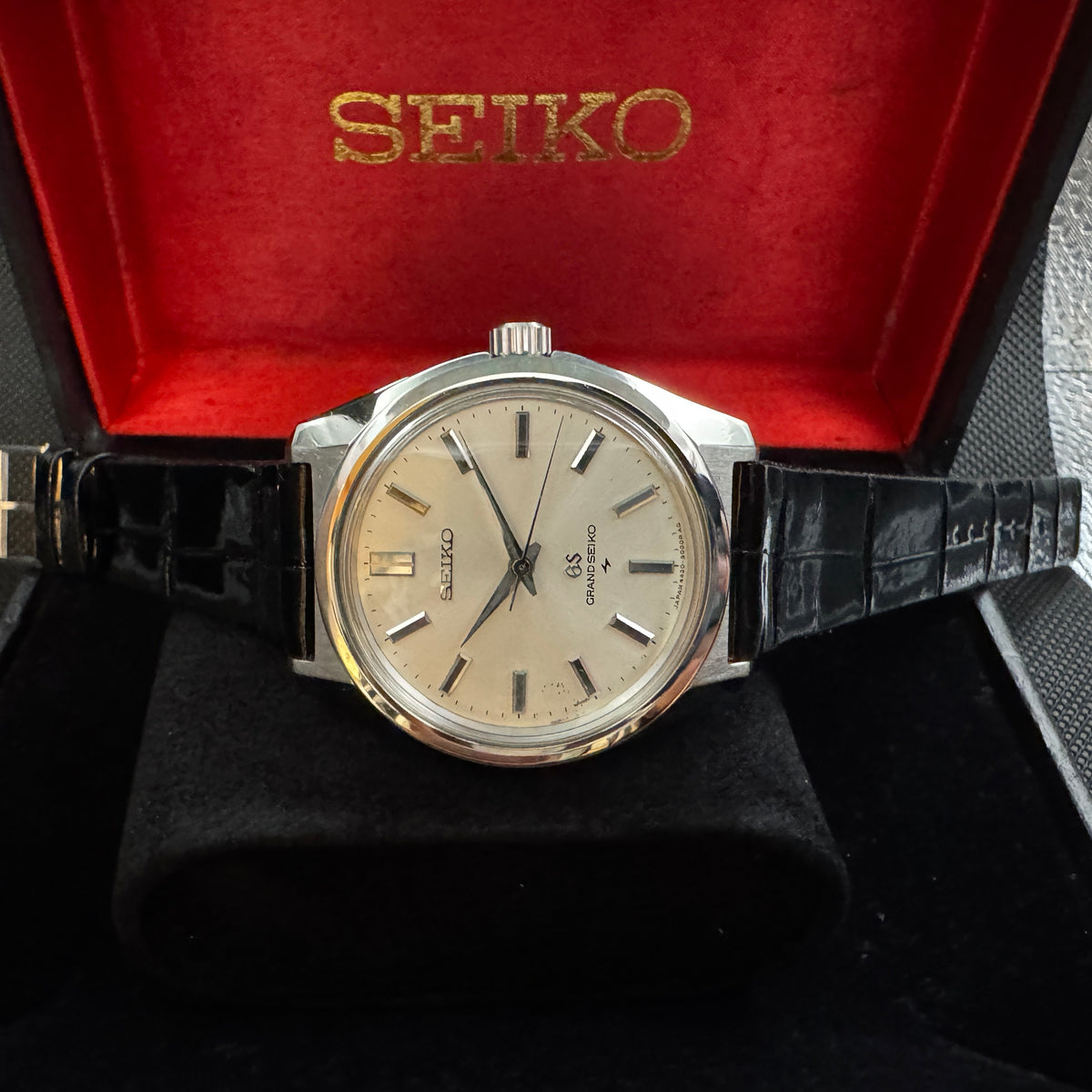 SEIKO グランドセイコー 44GS 4420-9000 手巻 67年製 – matsunotokeiten