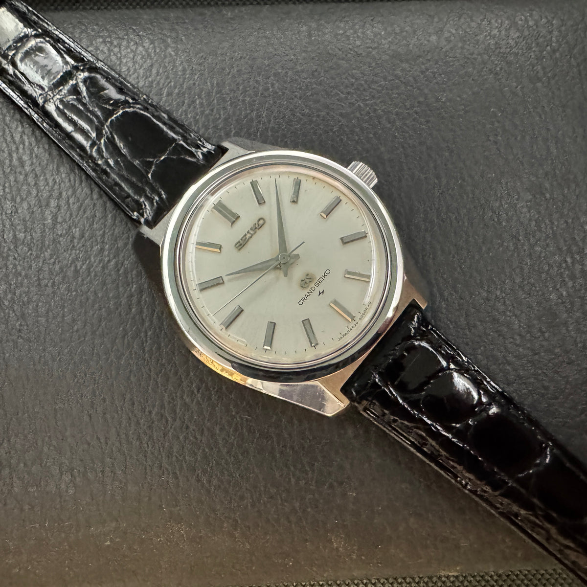 SEIKO グランドセイコー 44GS 4420-9000 手巻 68年製 – matsunotokeiten