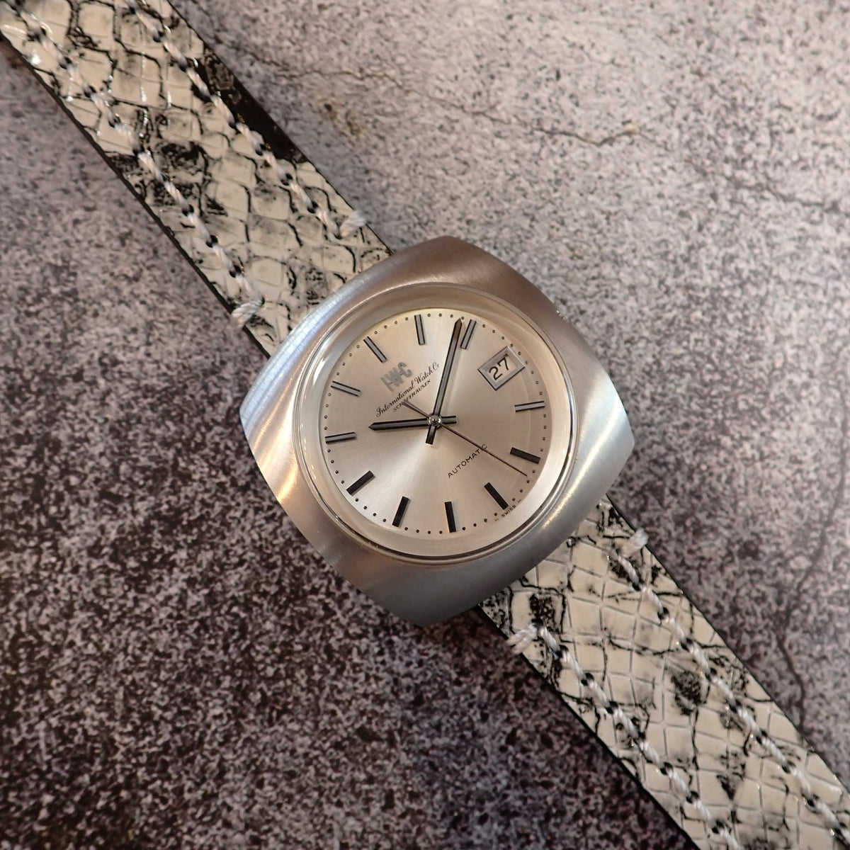 IWC オールドインター C.8541B 自動巻 68年製 – matsunotokeiten