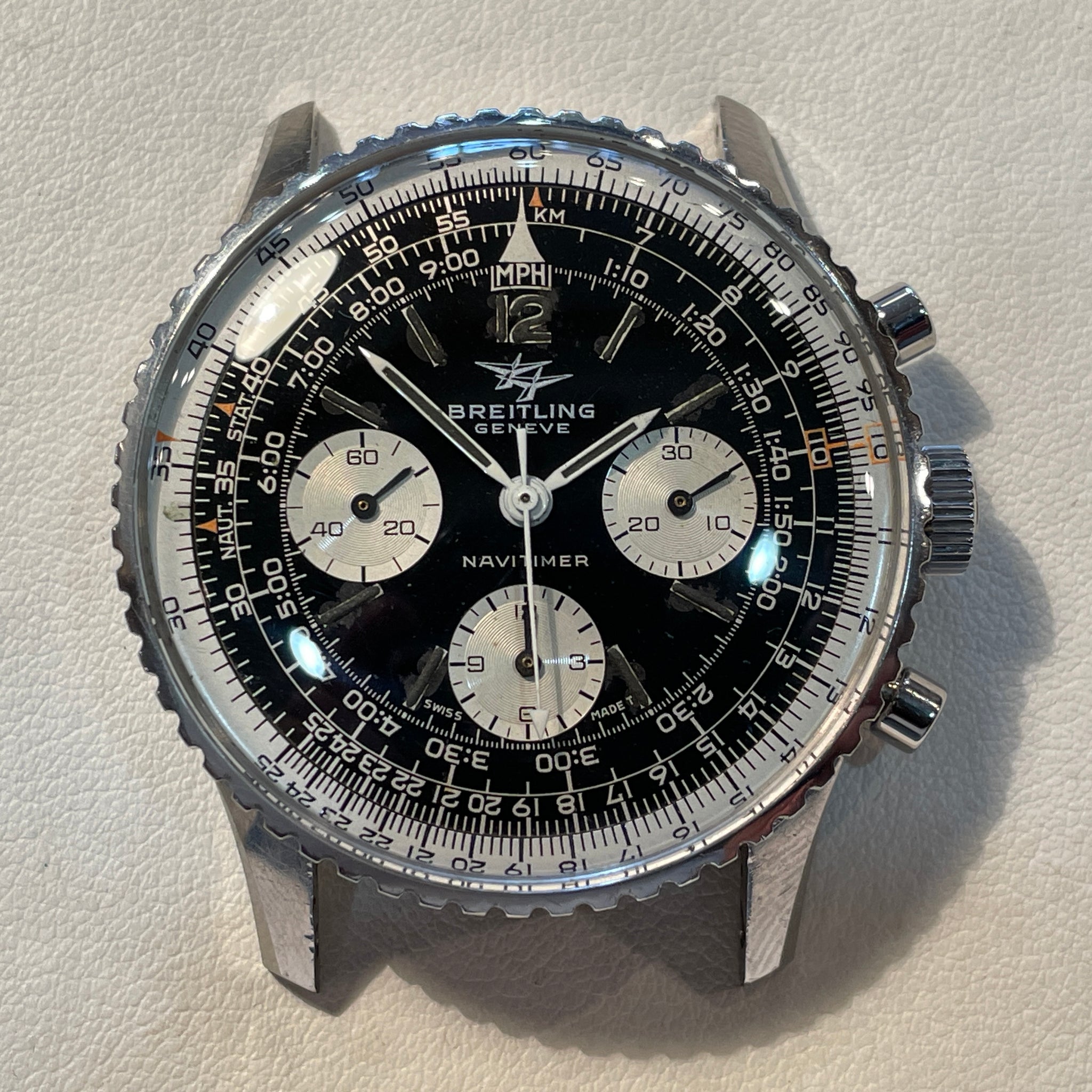 近日入荷 BREITLING ナビタイマー Cal.Venus178　のオーバーホール