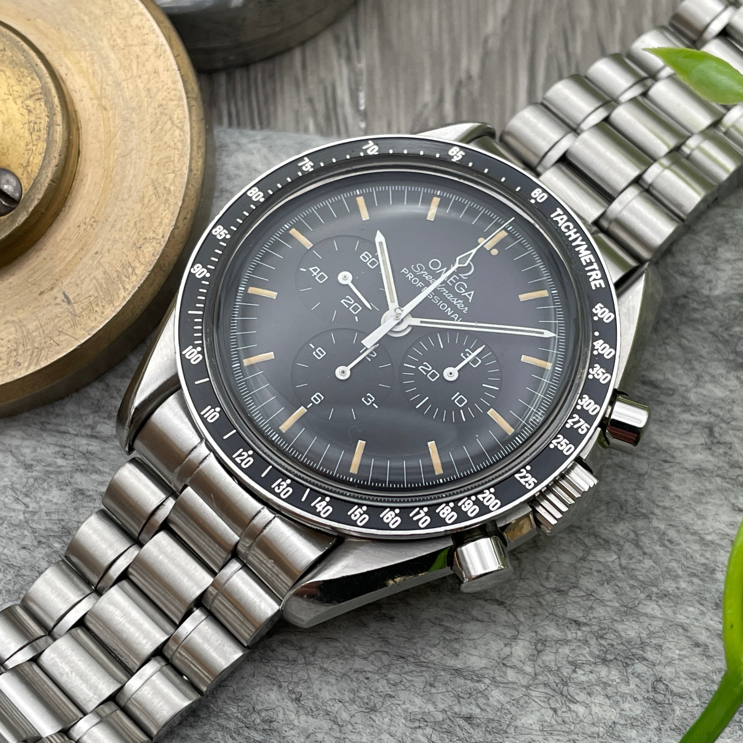 オメガ　スピードマスター　プロフェッショナル OMEGA オメガ スピードマスター プロフェッショナル 5th 手巻 85