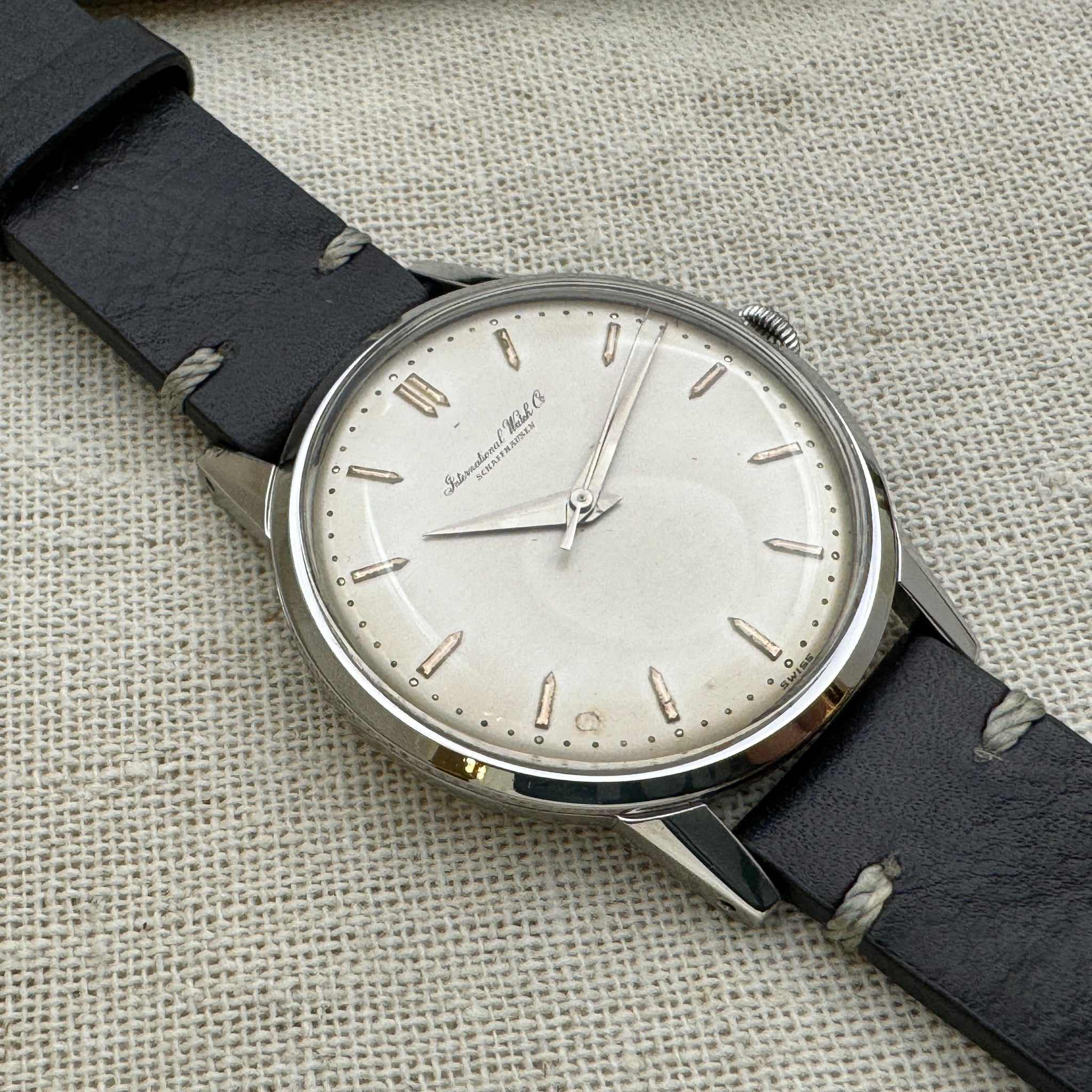 IWC オールドインター C.89 手巻 52年製 – matsunotokeiten