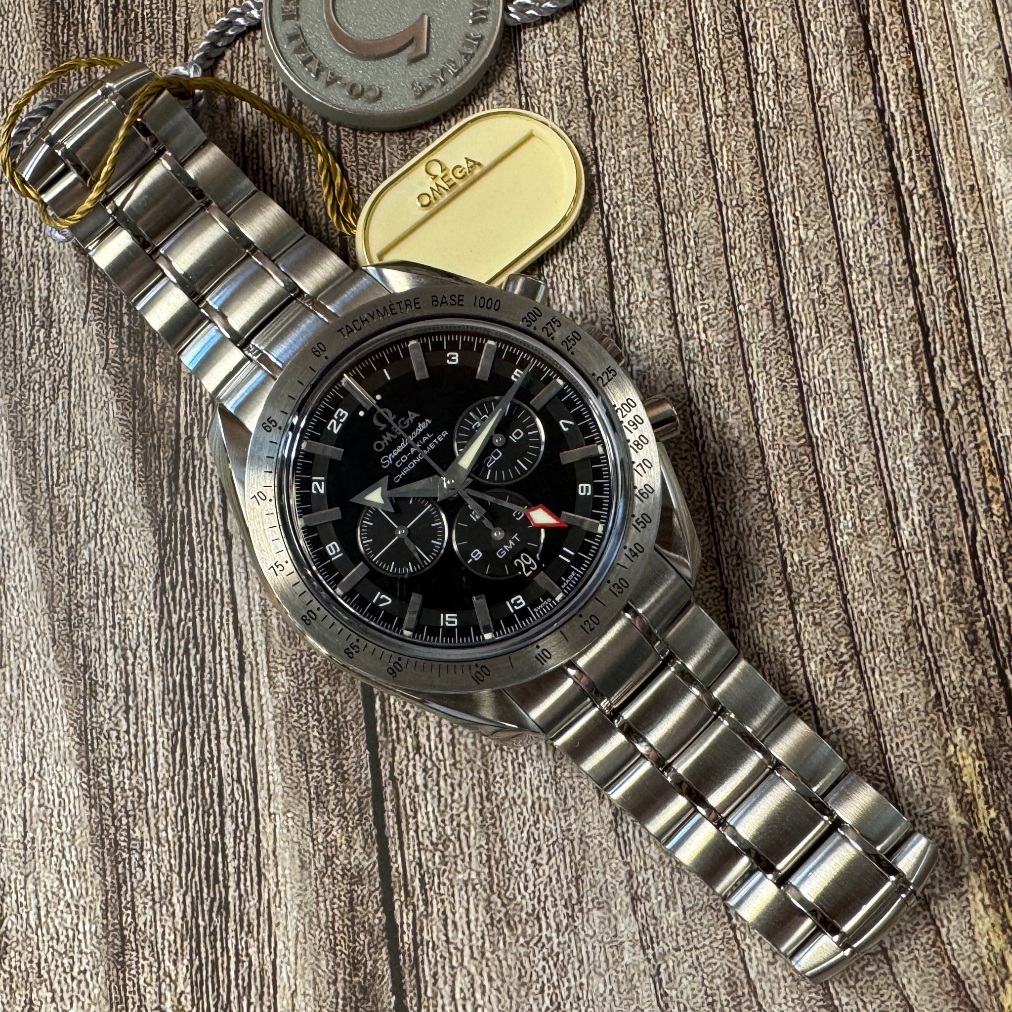 OMEGA オメガ スピードマスター GMT ブロードアロー CO-AXIAL 自動巻 2000年代製 委託品 – matsunotokeiten