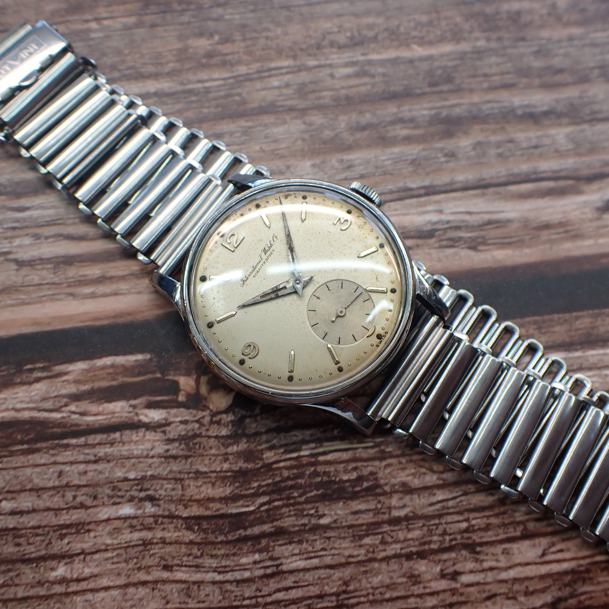 IWC オールドインター C.88 手巻 53年製 – matsunotokeiten