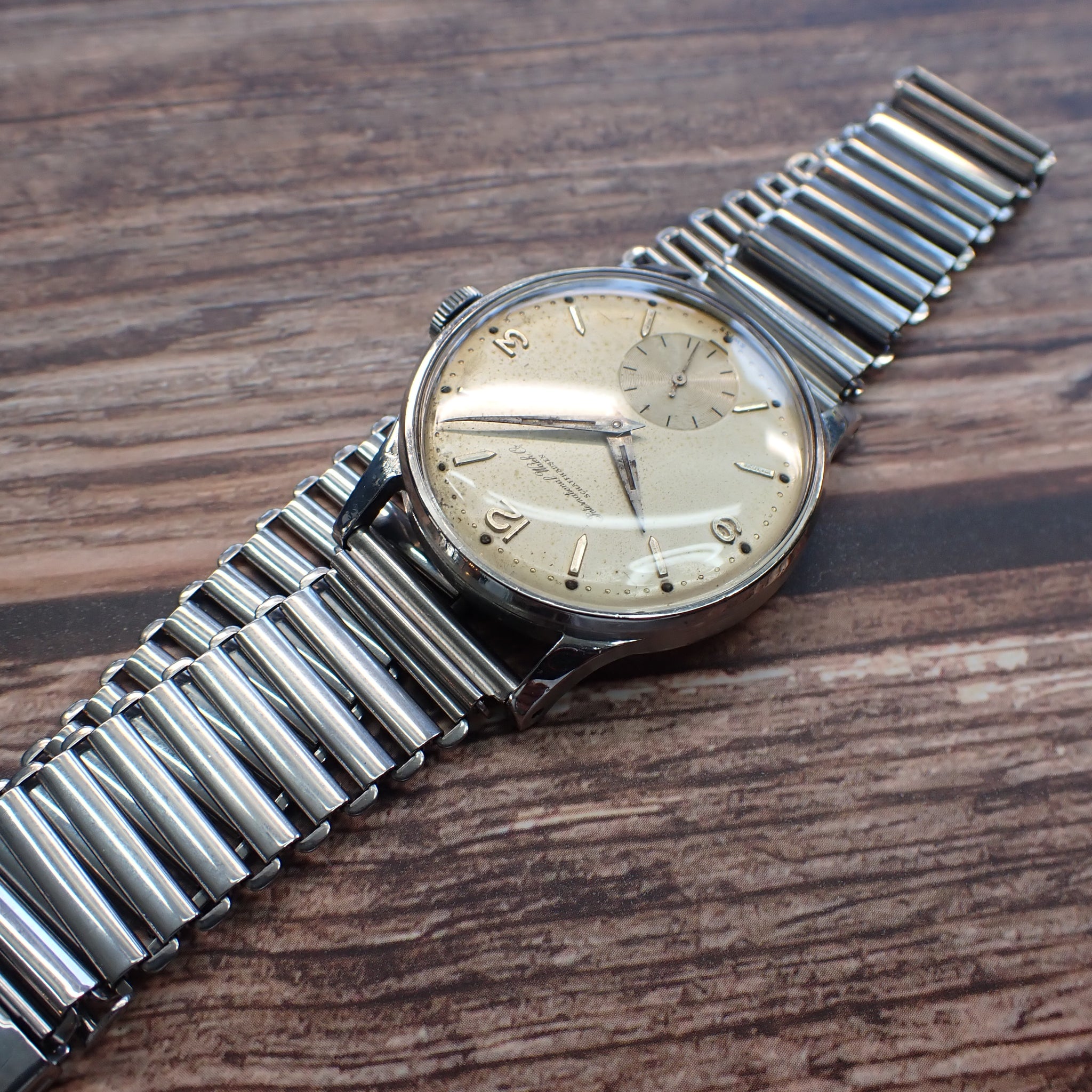 IWC オールドインター C.88 手巻 53年製 – matsunotokeiten