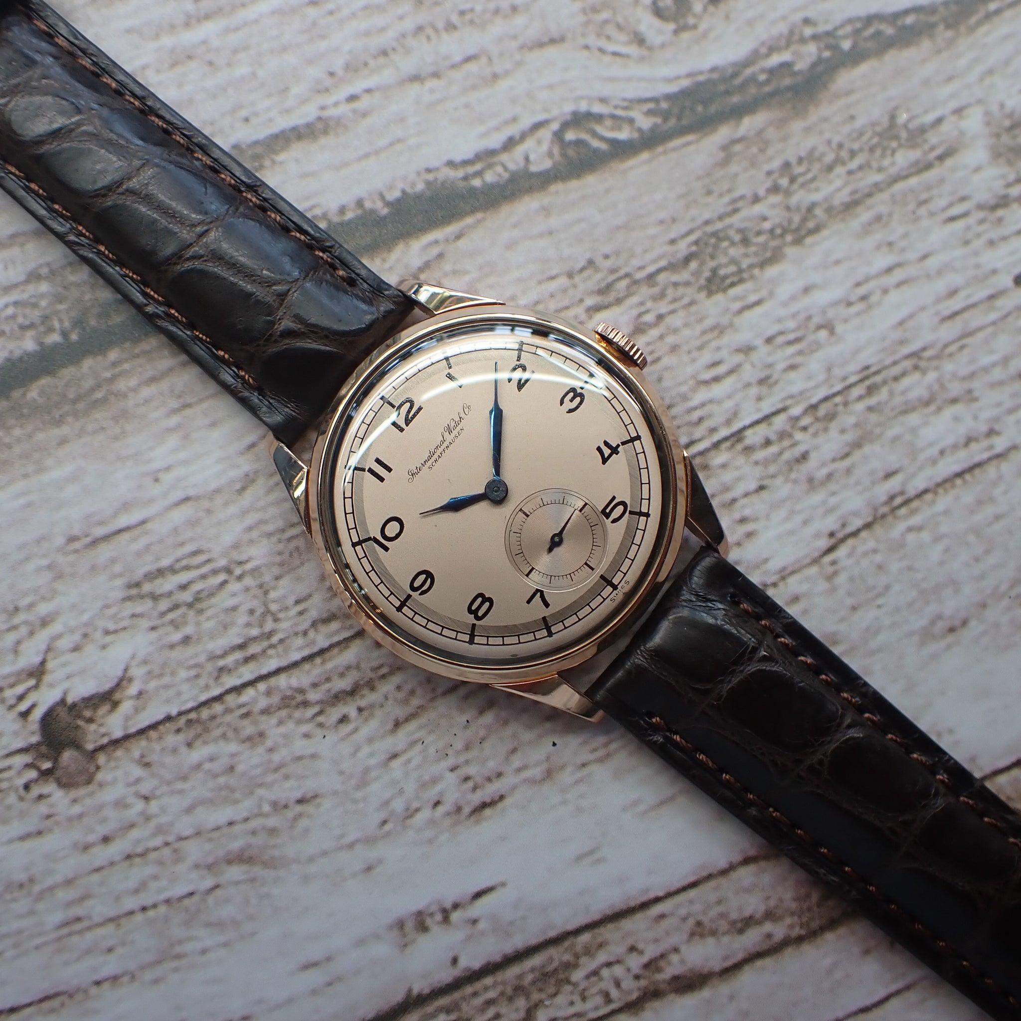 IWC オールドインター Cal.C.83 18K 手巻 49年製 – matsunotokeiten